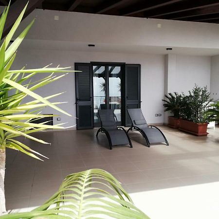 Appartamento Gambero Beach Santa Teresa Di Riva Bagian luar foto