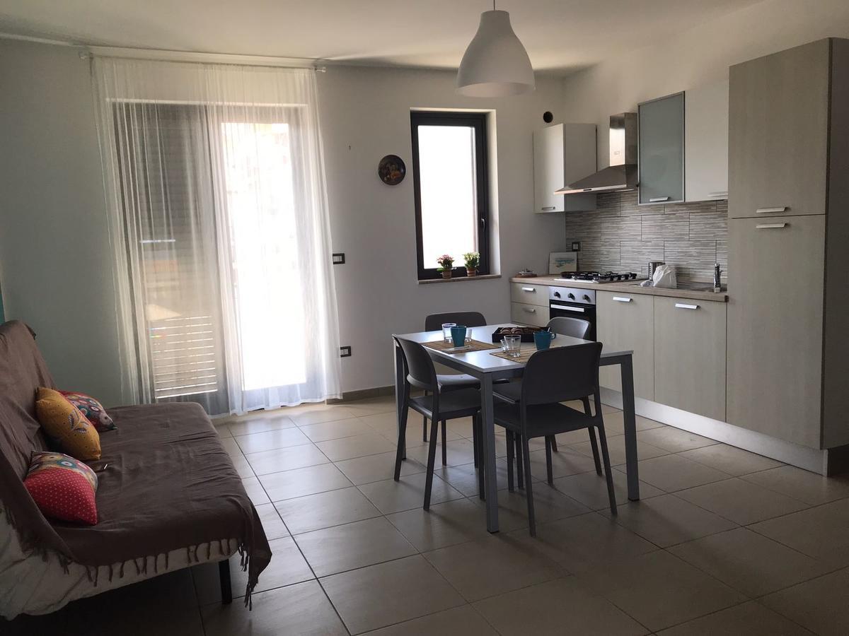 Appartamento Gambero Beach Santa Teresa Di Riva Bagian luar foto